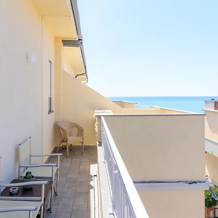 Hotel Perla 3*